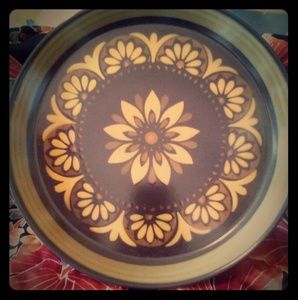 Mikasa China Vivenda E2825 Pattern Dinner Plate